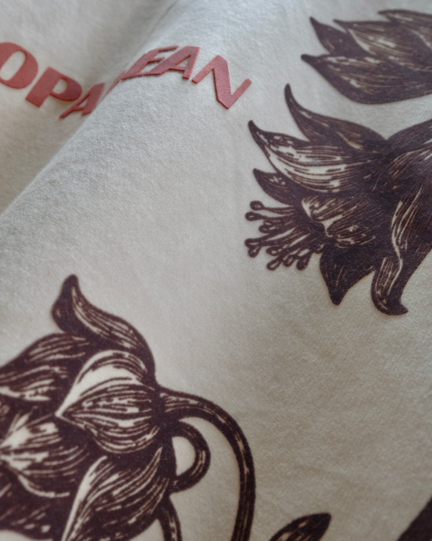 POISONED GRACE TEE