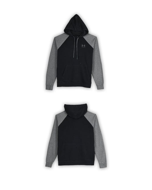 UNDER ARMOUR HOODIE - M