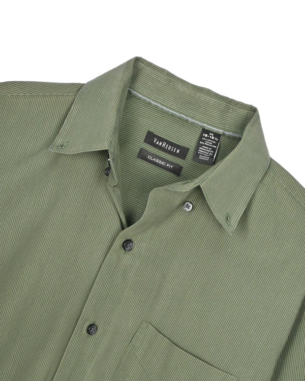 VAN HEUSEN SHIRT - M