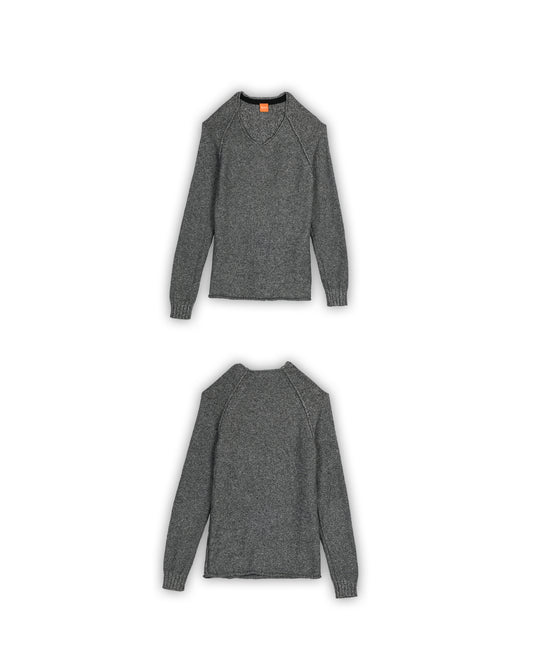 BOSS SWEATER - M