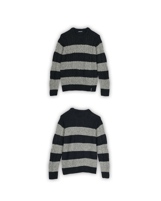 VINTAGE SWEATER - M