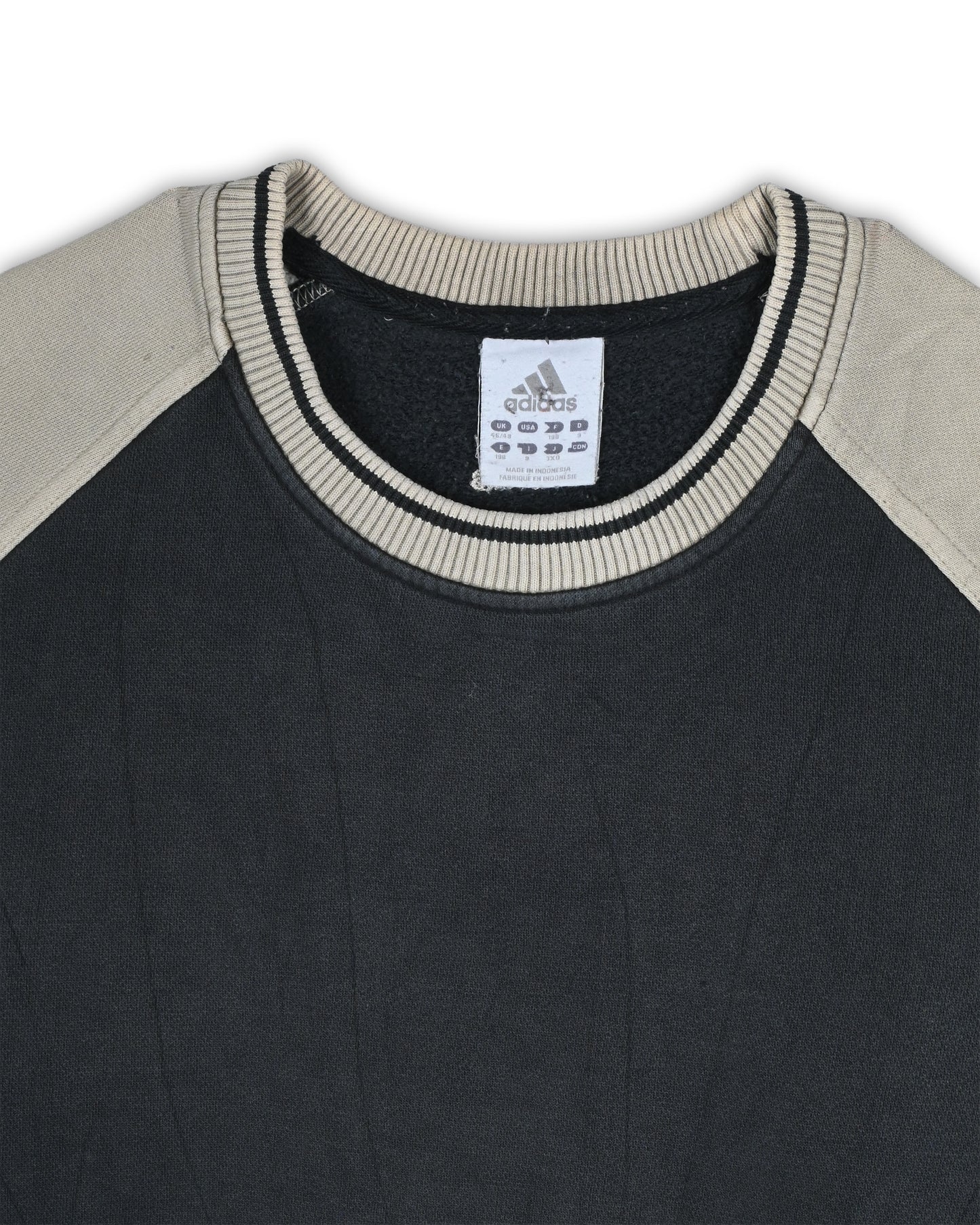 ADIDAS SWEATSHIRT - L