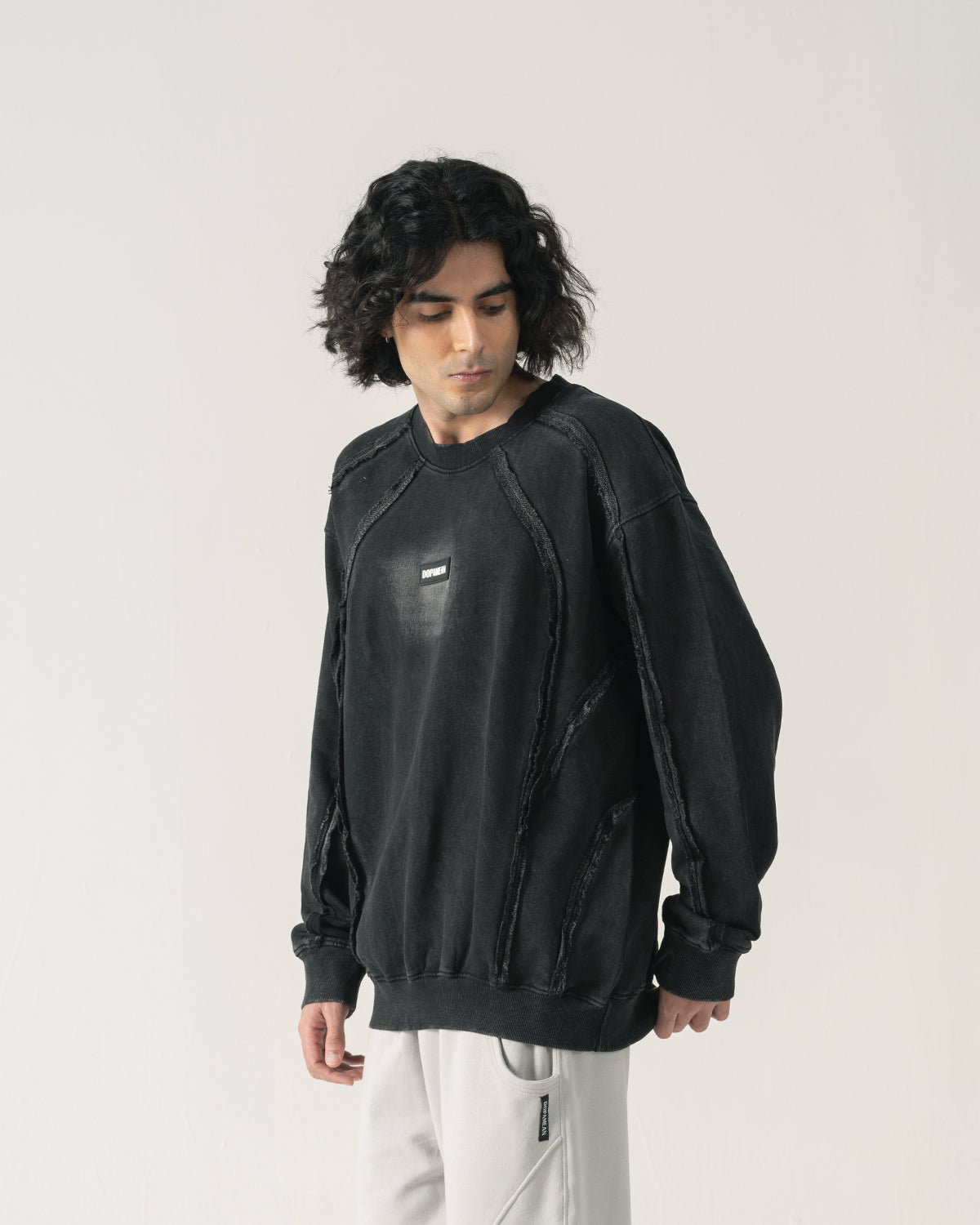 PATCHED SWEATSHIRT - BLACK