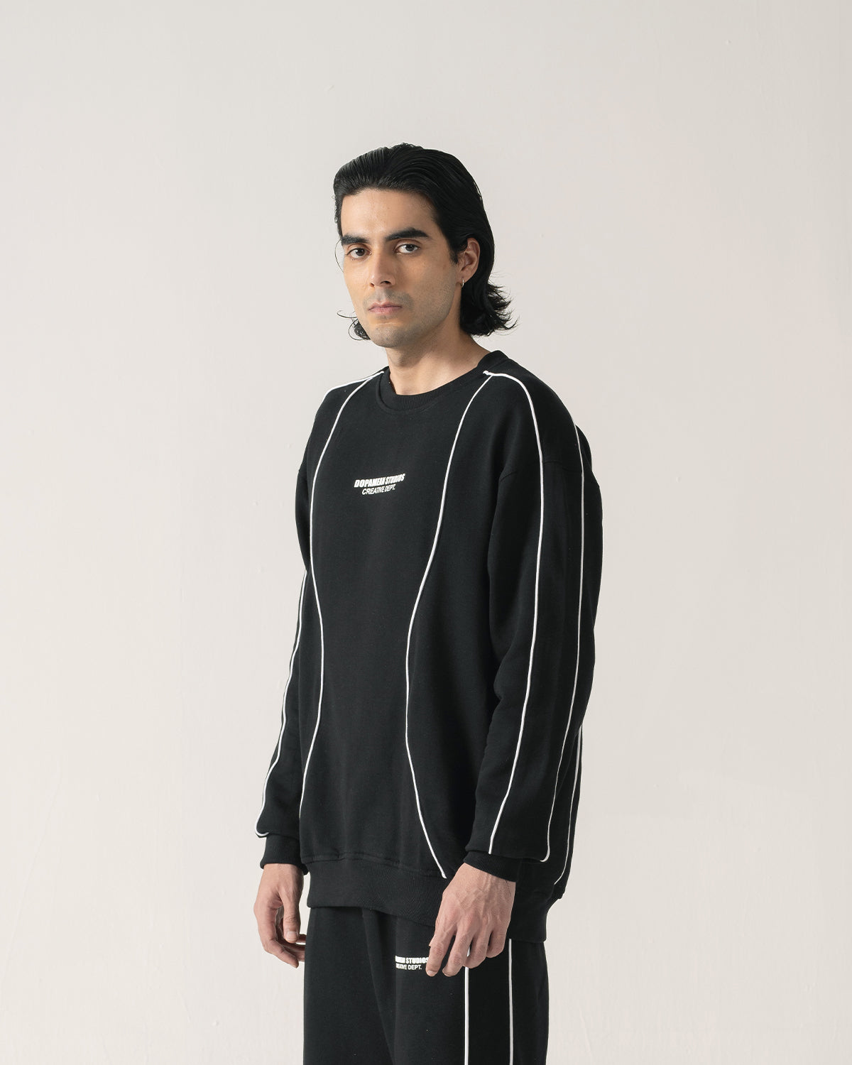 SIGNATURE SWEATSHIRT- BLACK